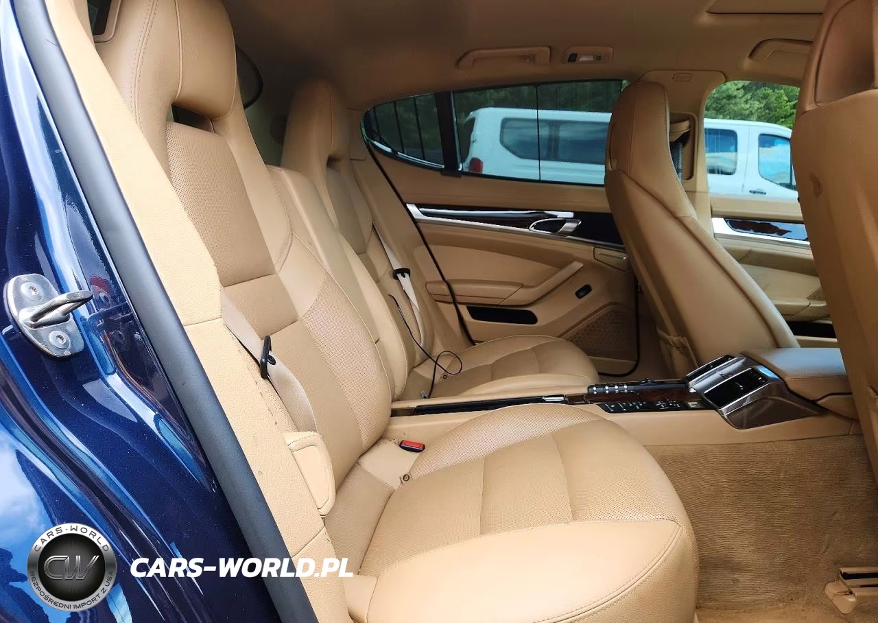 2012 Porsche Panamera 2 VIN:WP0AA2A75CL013869 - 10