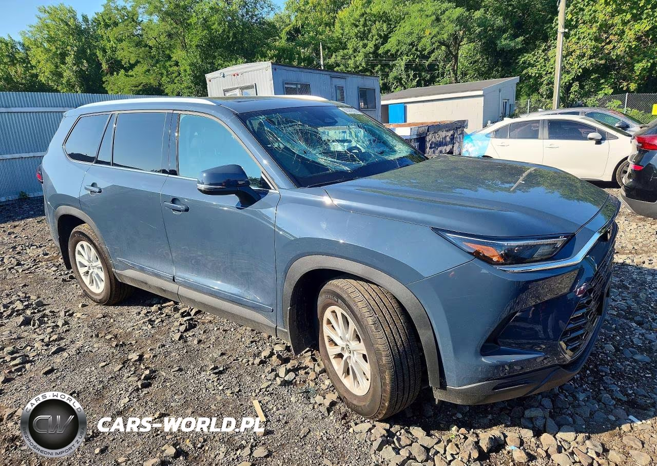 2026 Toyota Grand Highlander Xle VIN:5TDAAAB54TS130834 - 4