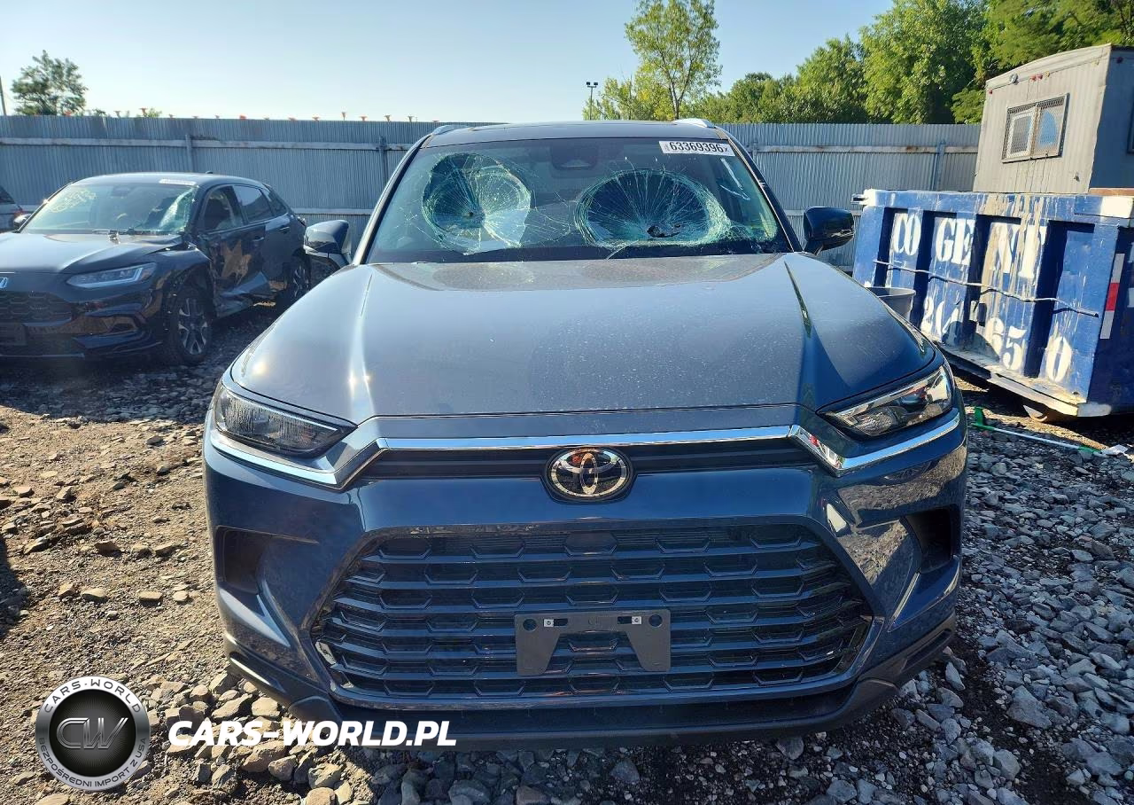 2026 Toyota Grand Highlander Xle VIN:5TDAAAB54TS130834 - 5