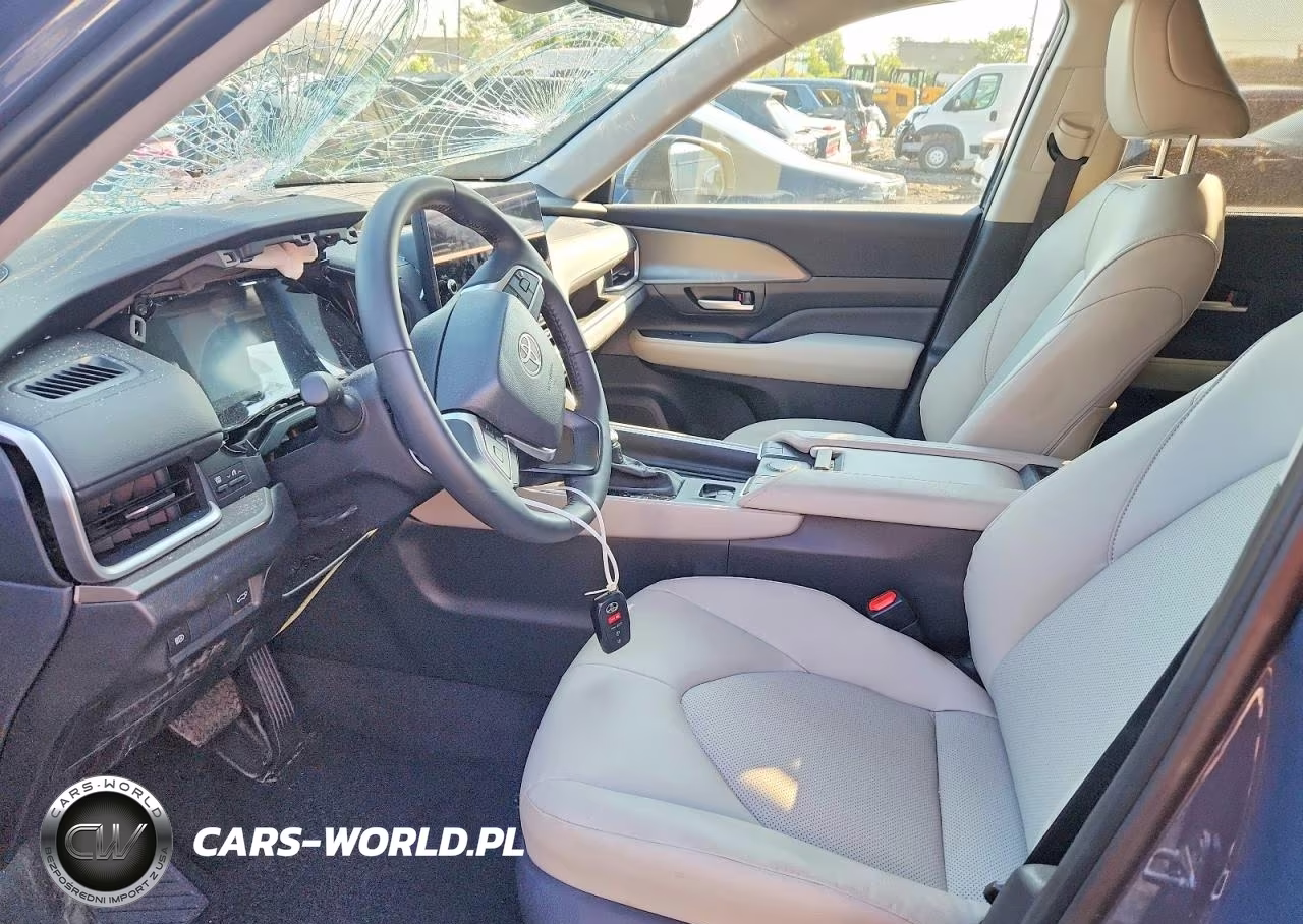 2026 Toyota Grand Highlander Xle VIN:5TDAAAB54TS130834 - 7