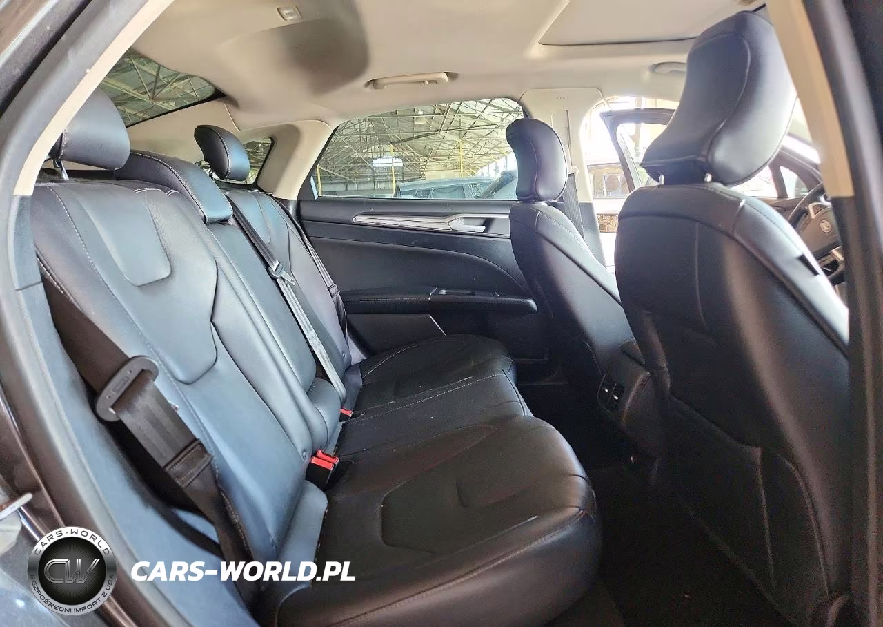 2018 Ford Fusion Titanium-Platinum VIN:3FA6P0D94JR206699 - 10