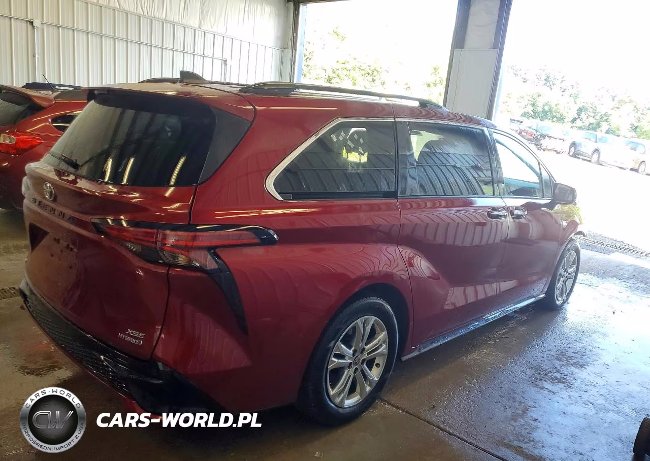 2023 Toyota Sienna Xse 7-Passenger VIN:5TDXSKFC9PS105908 - 3