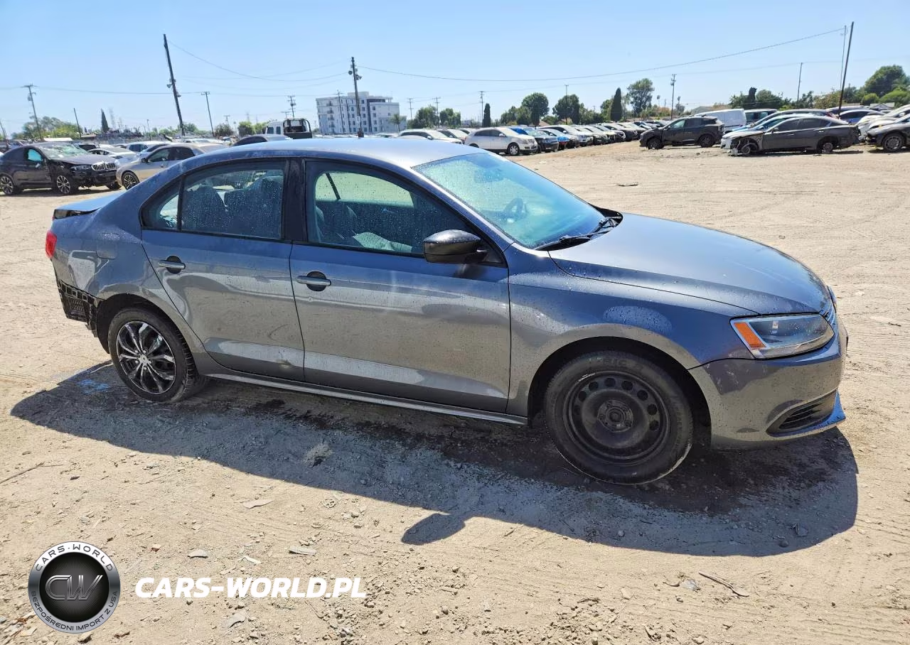 2012 Volkswagen Jetta Base VIN:3VW2K7AJ7CM394288 - 4
