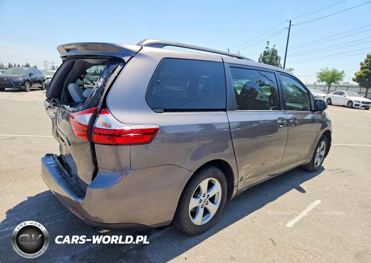 2015 Toyota Sienna Le VIN:5TDKK3DCXFS537196 - 3