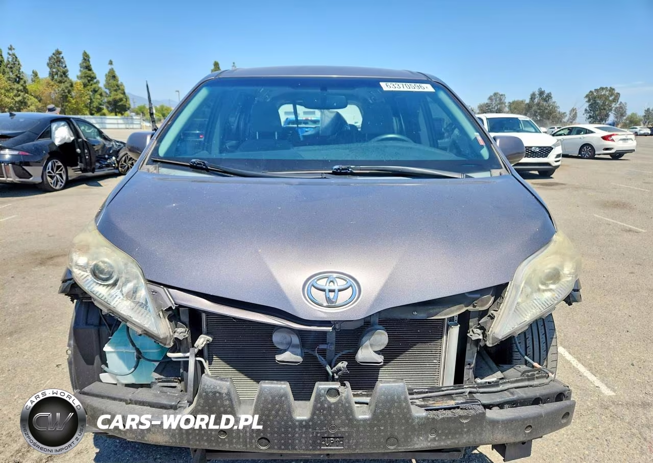 2015 Toyota Sienna Le VIN:5TDKK3DCXFS537196 - 5