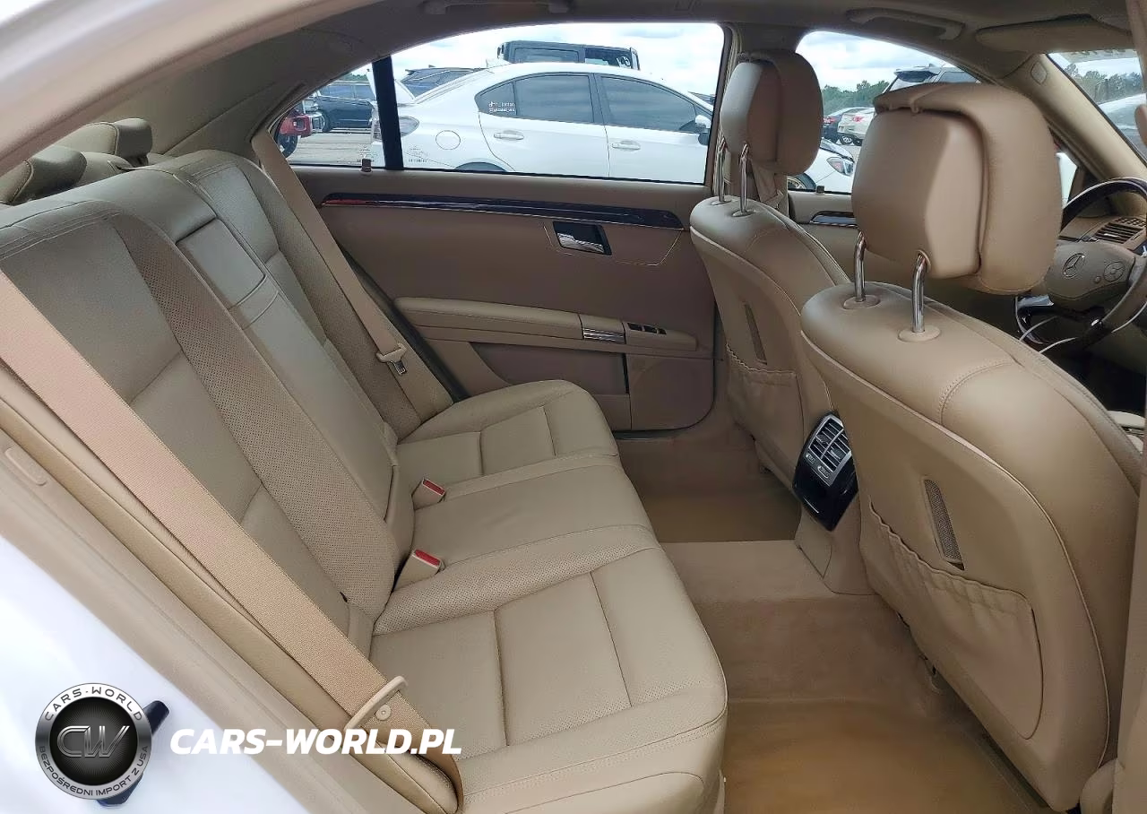 2010 Mercedes-Benz S 550 VIN:WDDNG7BB2AA328711 - 10