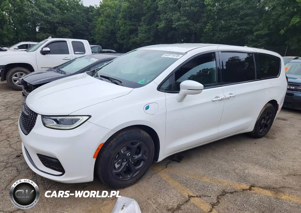 2022 Chrysler Pacifica Hybrid Touring L VIN:2C4RC1L73NR227659 - 1