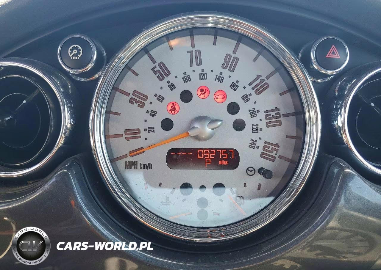 2005 Mini Cooper VIN:WMWRC334X5TJ68679 - 9