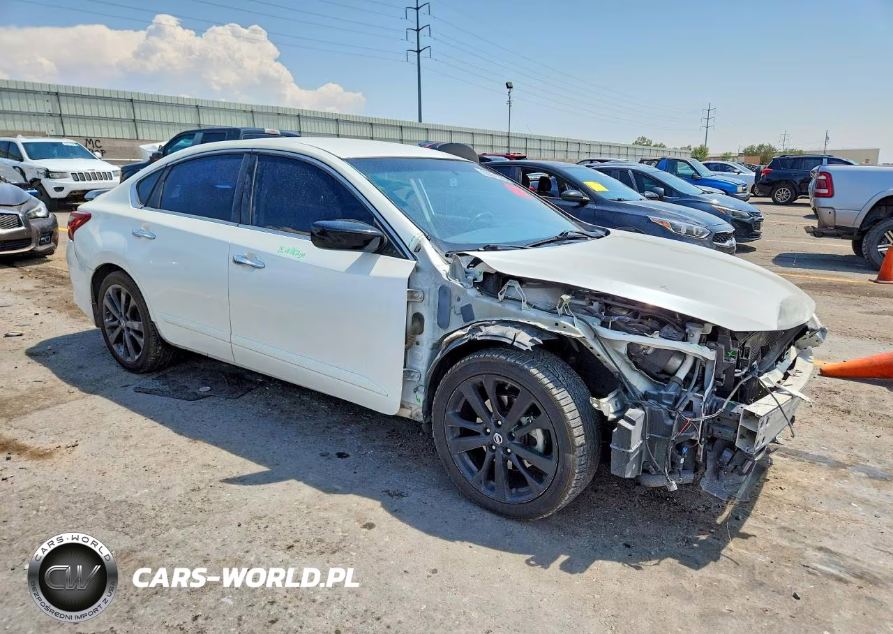 2018 Nissan Altima 2.5 Sr VIN:1N4AL3AP0JC258789 - 4
