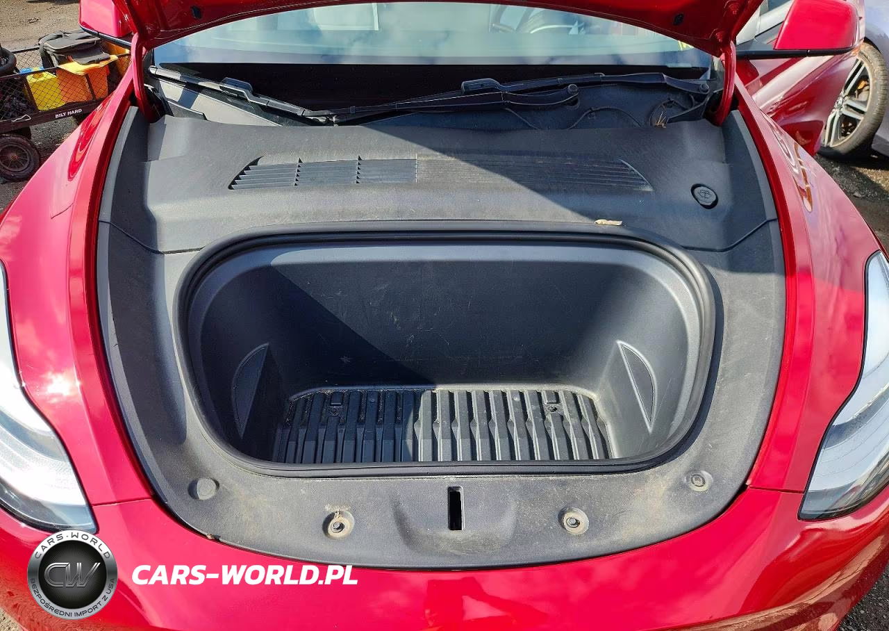 2020 Tesla Model Y VIN:5YJYGDEE7LF059790 - 11