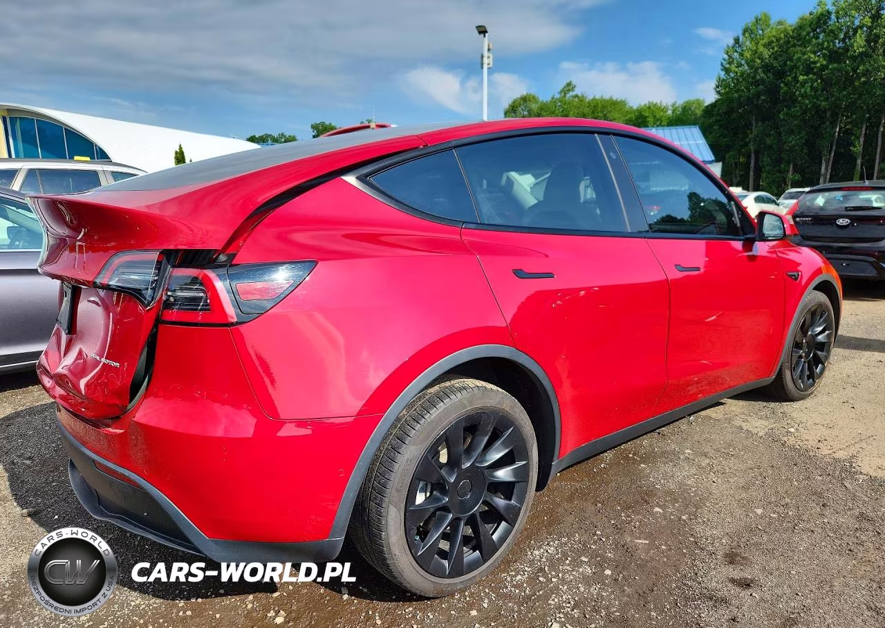 2020 Tesla Model Y VIN:5YJYGDEE7LF059790 - 3