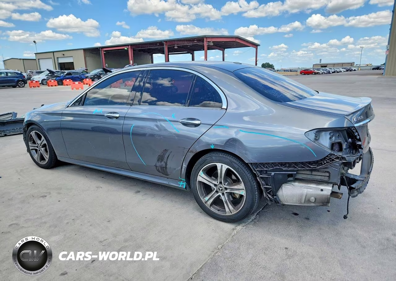 2018 Mercedes-Benz E 300 4Matic VIN:WDDZF4KB7JA390947 - 2