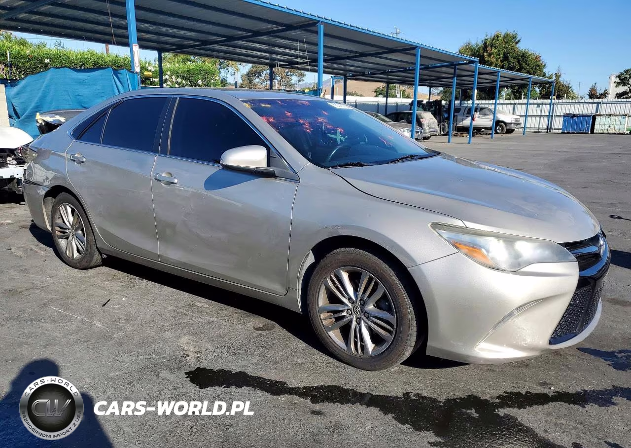 2017 Toyota Camry Se VIN:4T1BF1FK9HU293824 - 4