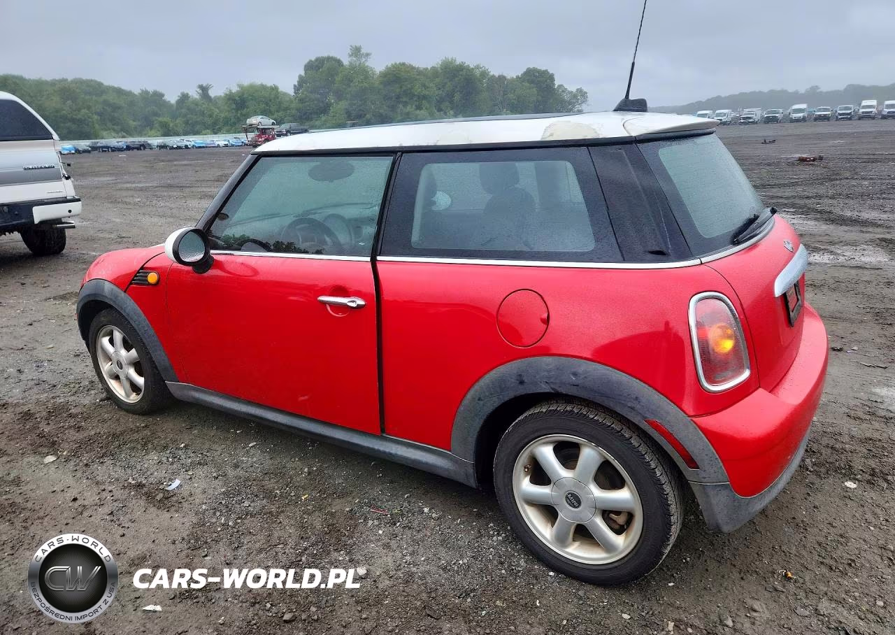 2009 Mini Cooper VIN:WMWMF33529TW76970 - 2