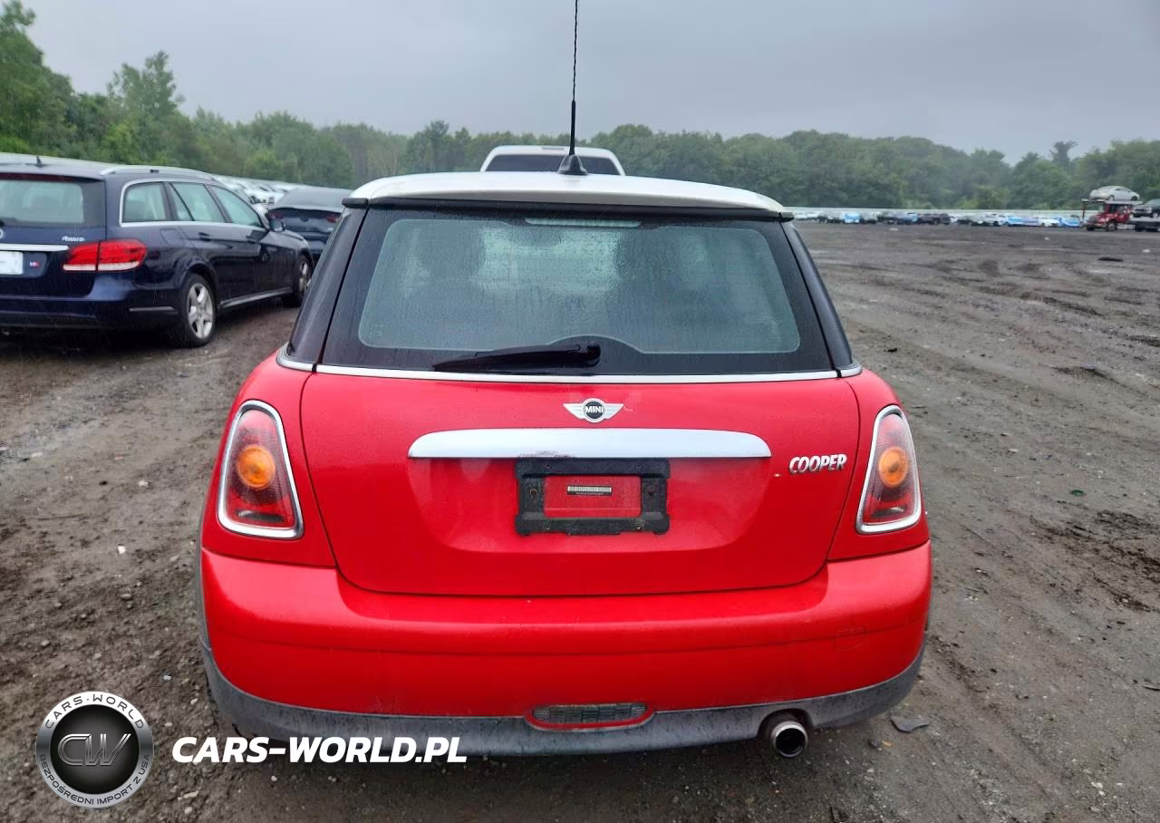 2009 Mini Cooper VIN:WMWMF33529TW76970 - 6