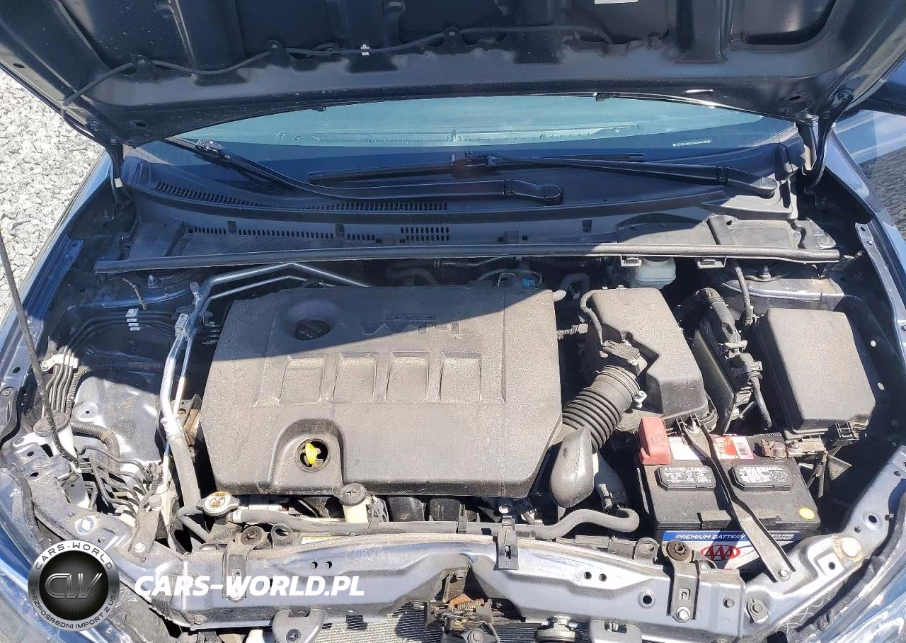 2018 Toyota Corolla Le VIN:2T1BURHE2JC082189 - 11