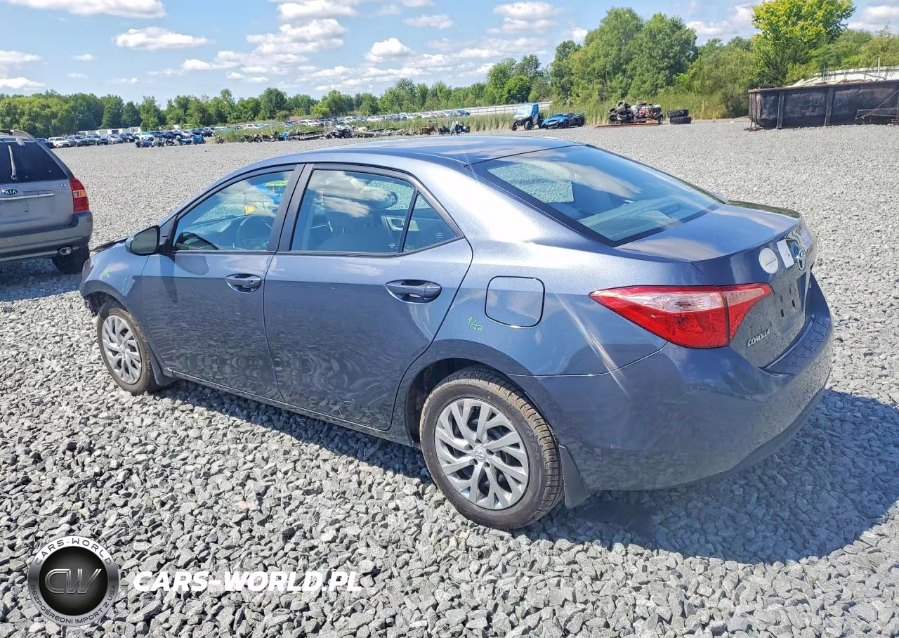 2018 Toyota Corolla Le VIN:2T1BURHE2JC082189 - 2