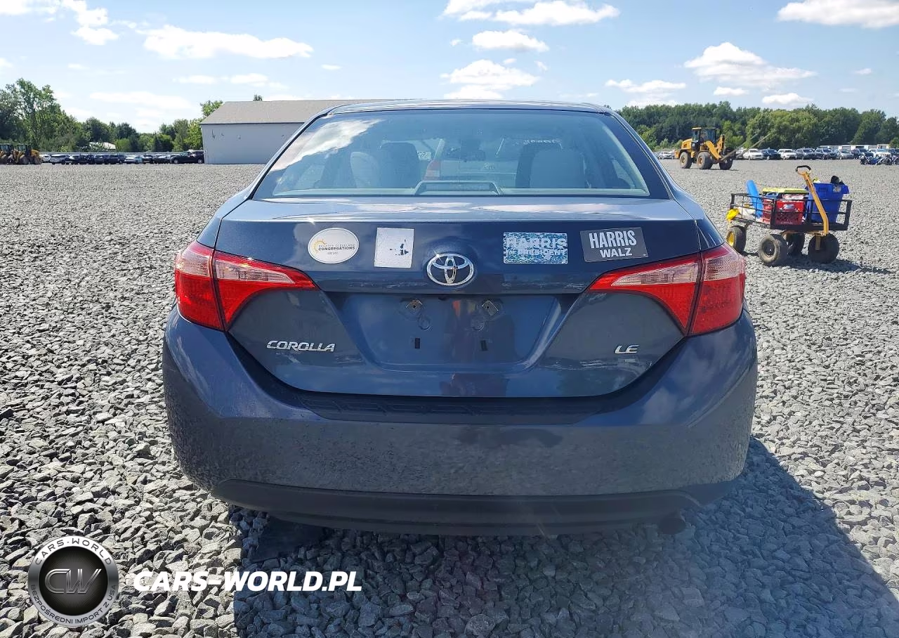 2018 Toyota Corolla Le VIN:2T1BURHE2JC082189 - 6