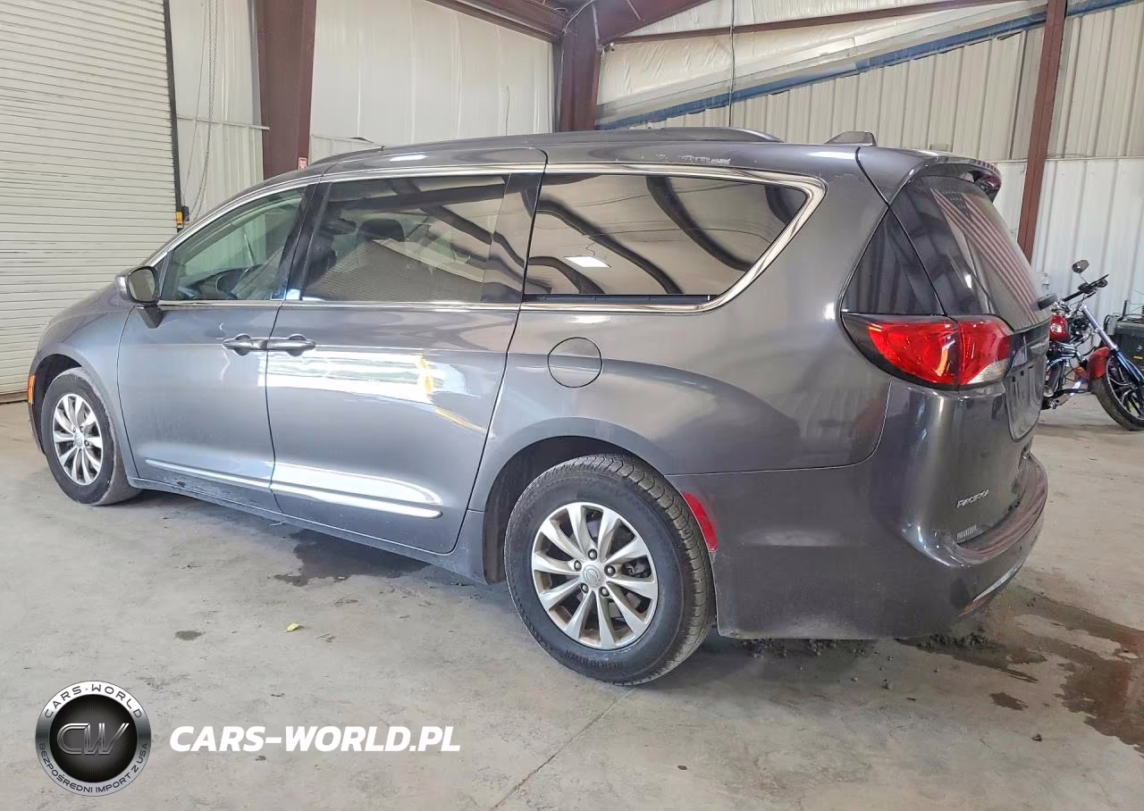 2017 Chrysler Pacifica VIN:2C4RC1BG8HR821279 - 2