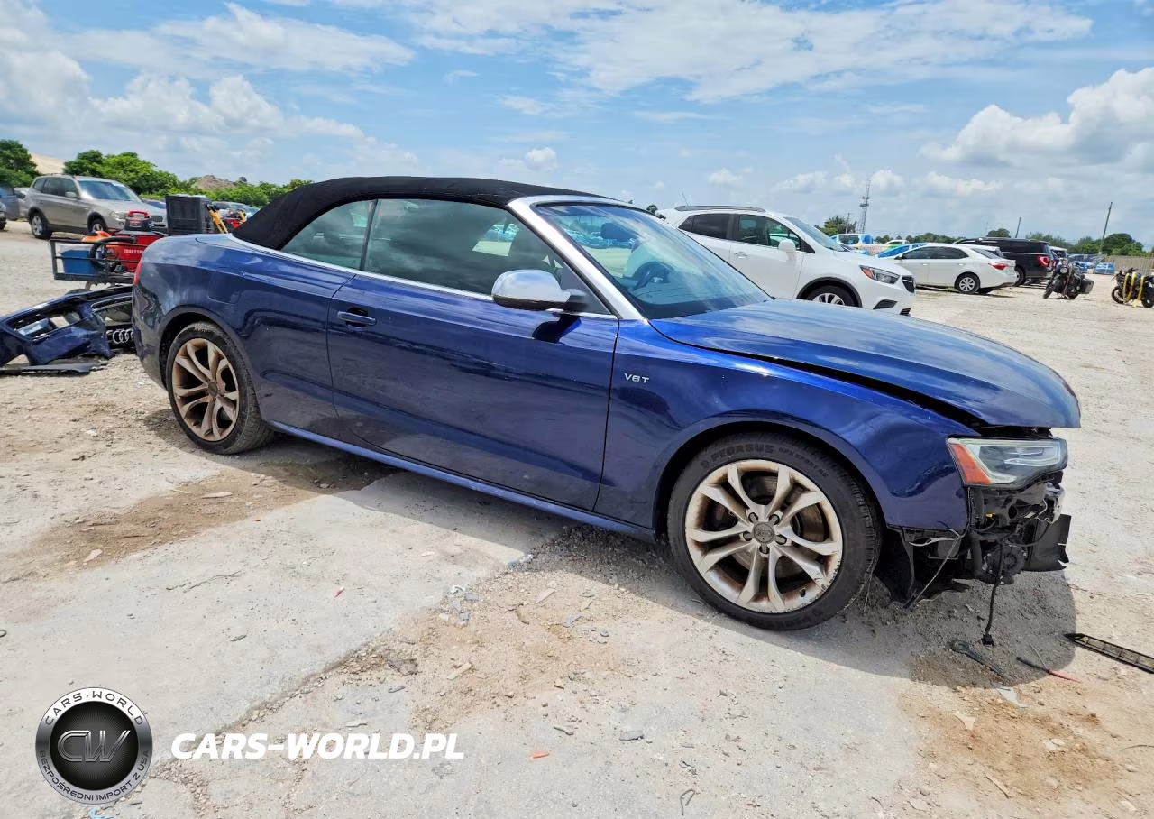 2013 Audi S5 Premium Plus VIN:WAUCGAFH4DN008510 - 4