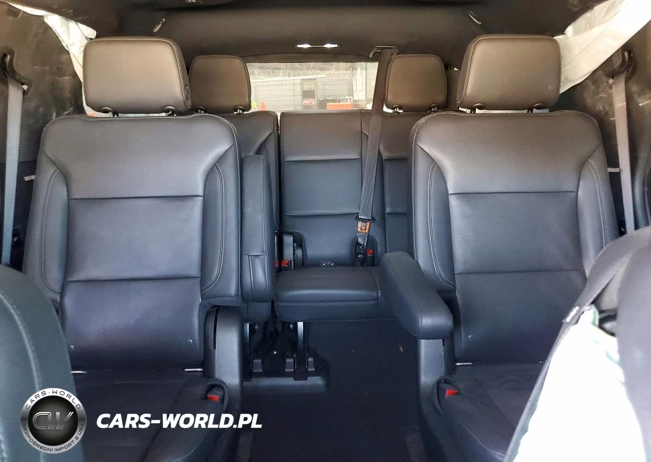 2021 Chevrolet Tahoe K1500 Z71 VIN:1GNSKPKD2MR260601 - 10
