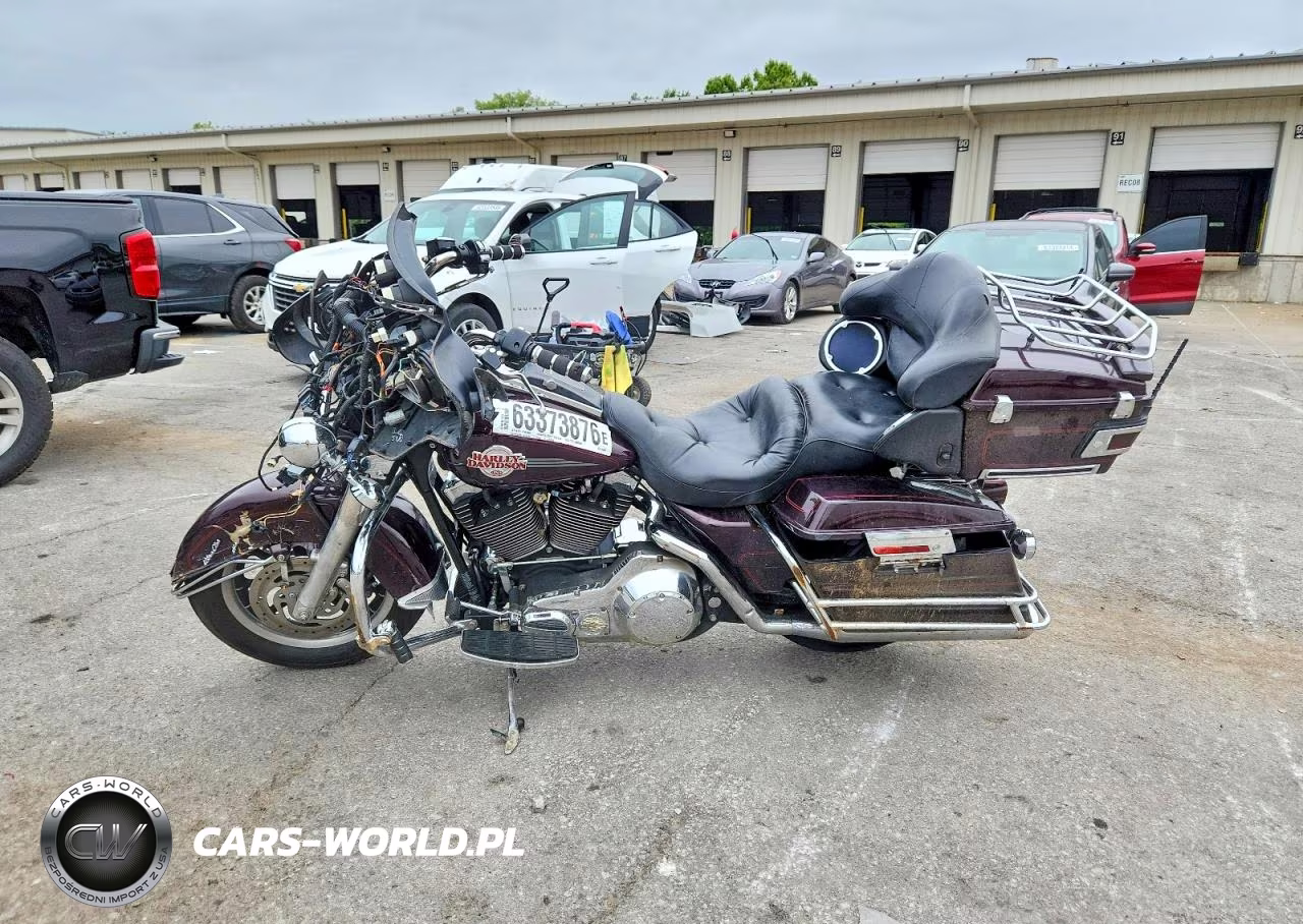 2005 Harley-Davidson Flhtcui VIN:1HD1FCW145Y665589 - 3