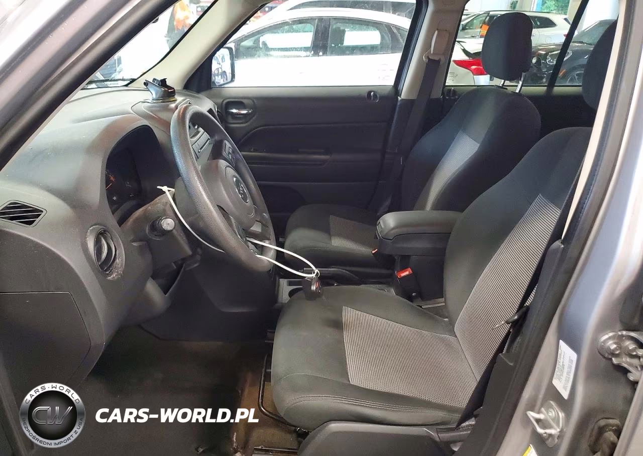 2016 Jeep Patriot Sport VIN:1C4NJRBB0GD580178 - 7