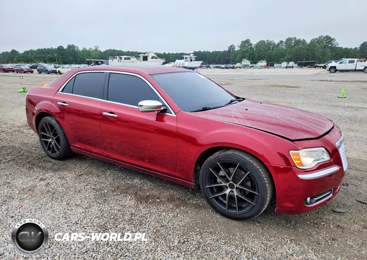 2012 Chrysler 300 Limited VIN:2C3CCACG9CH135100 - 4