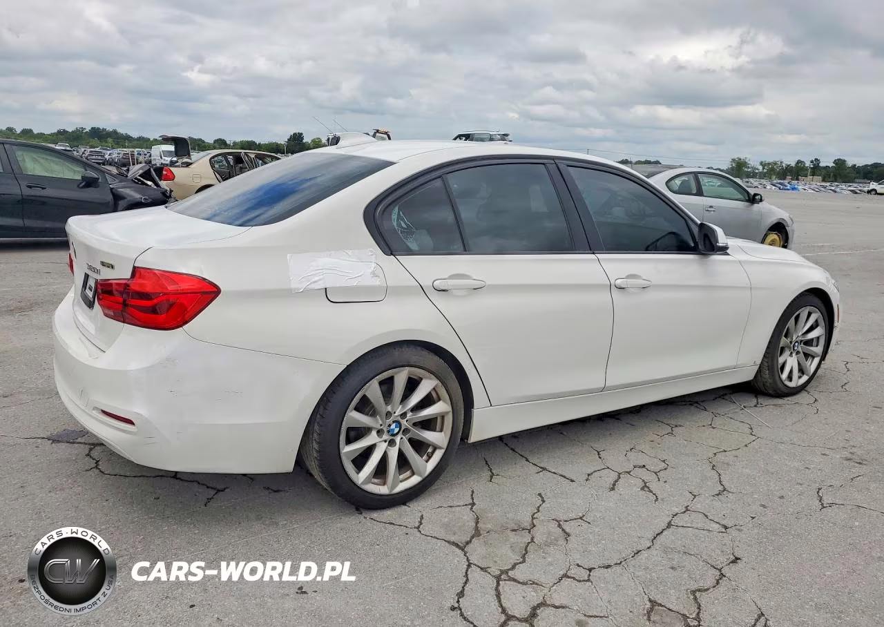 2018 BMW 320 I VIN:WBA8E1G50JNU90422 - 3