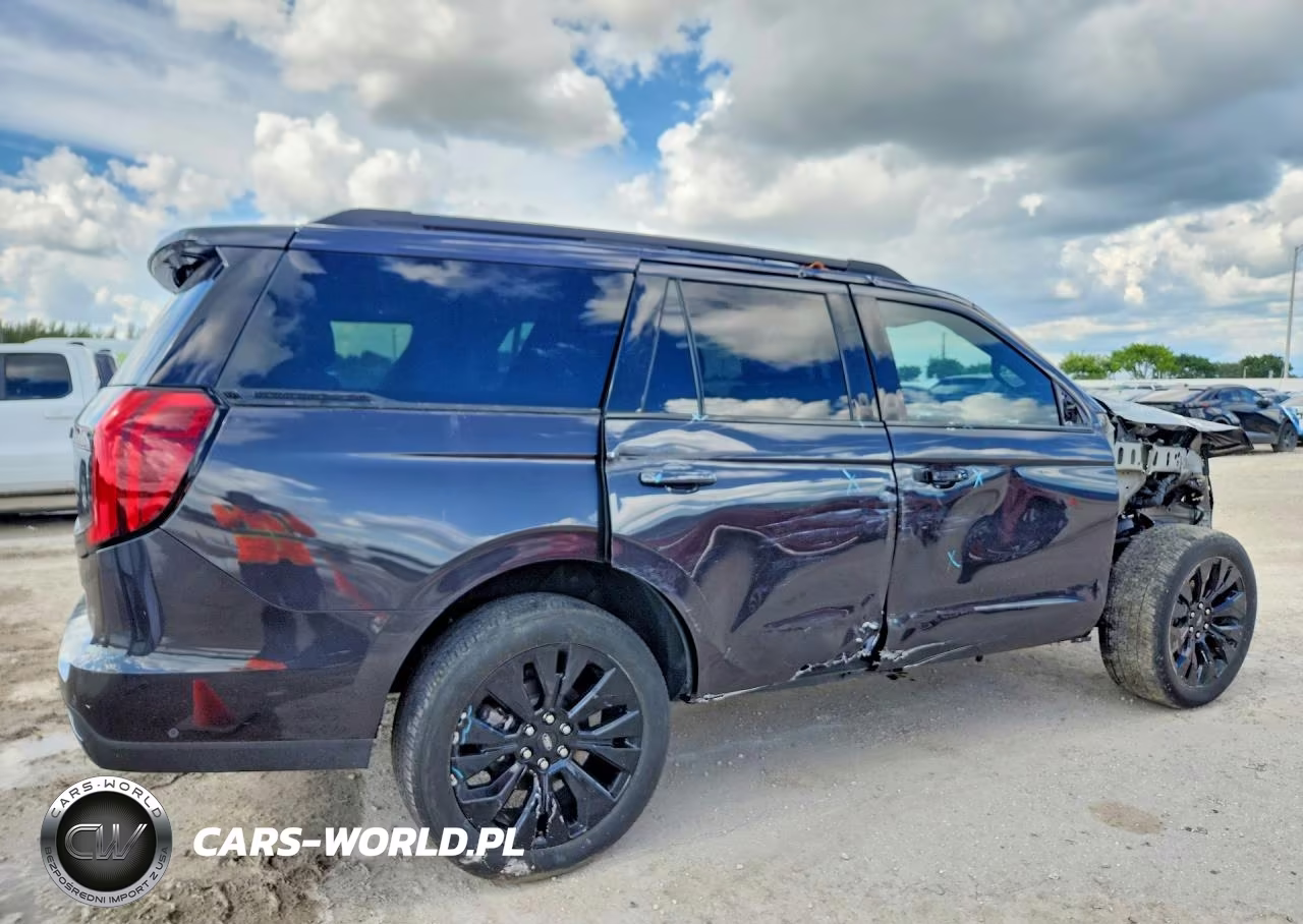 2025 Ford Expedition Platinum VIN:1FMJU1M83SEA25944 - 3