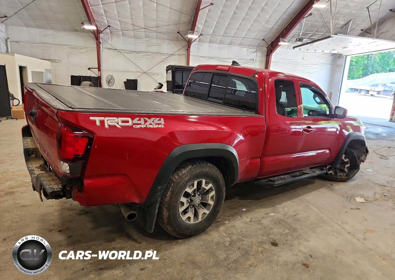 2018 Toyota Tacoma Trd Off-Road VIN:5TFSZ5AN1JX133560 - 3