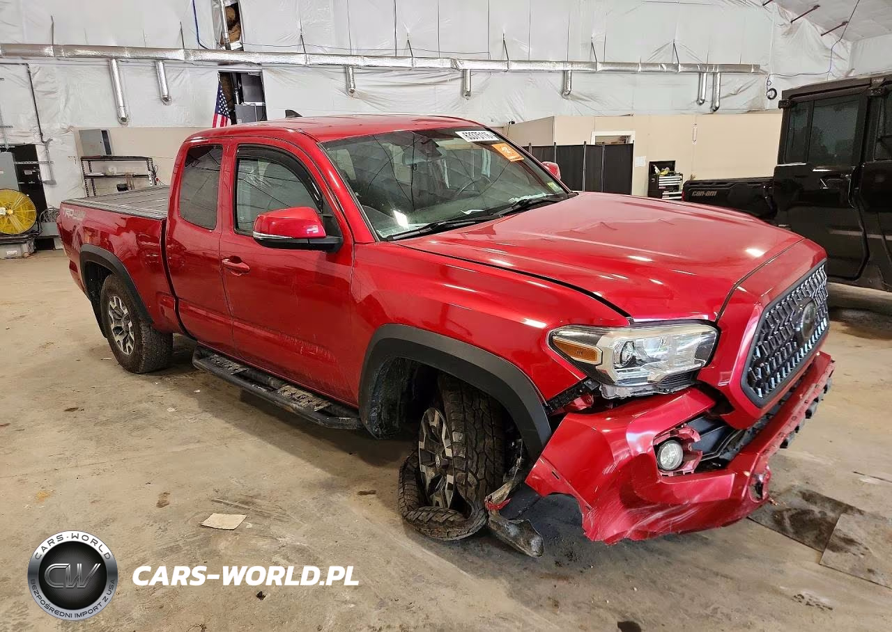 2018 Toyota Tacoma Trd Off-Road VIN:5TFSZ5AN1JX133560 - 4
