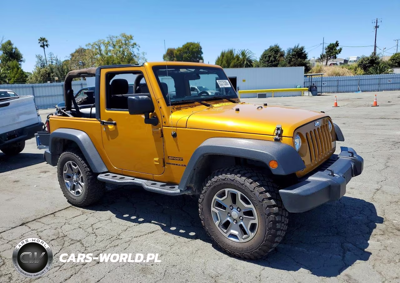 2014 Jeep Wrangler Sport VIN:1C4AJWAG0EL192588 - 4