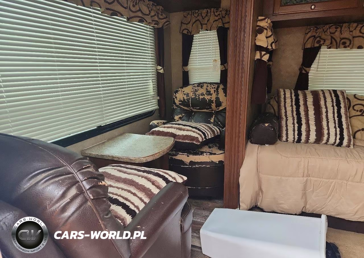 2014 Cross Roads Z-1 Camper VIN:4V0TC2925EJ002709 - 6