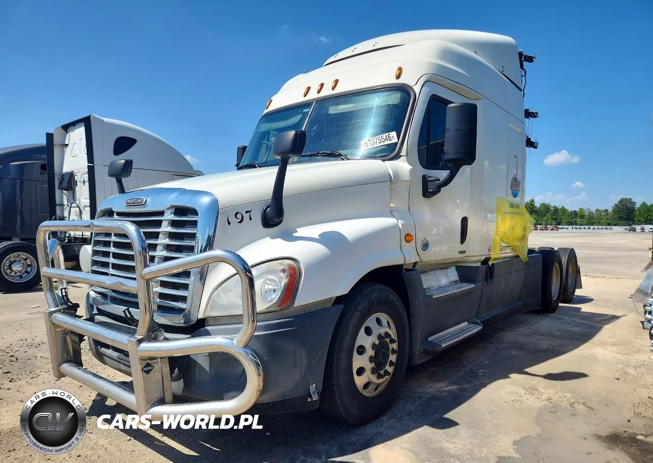 2015 Freightliner Cascadia Semi Truck VIN:3AKJGLD53FSGR0471 - 1