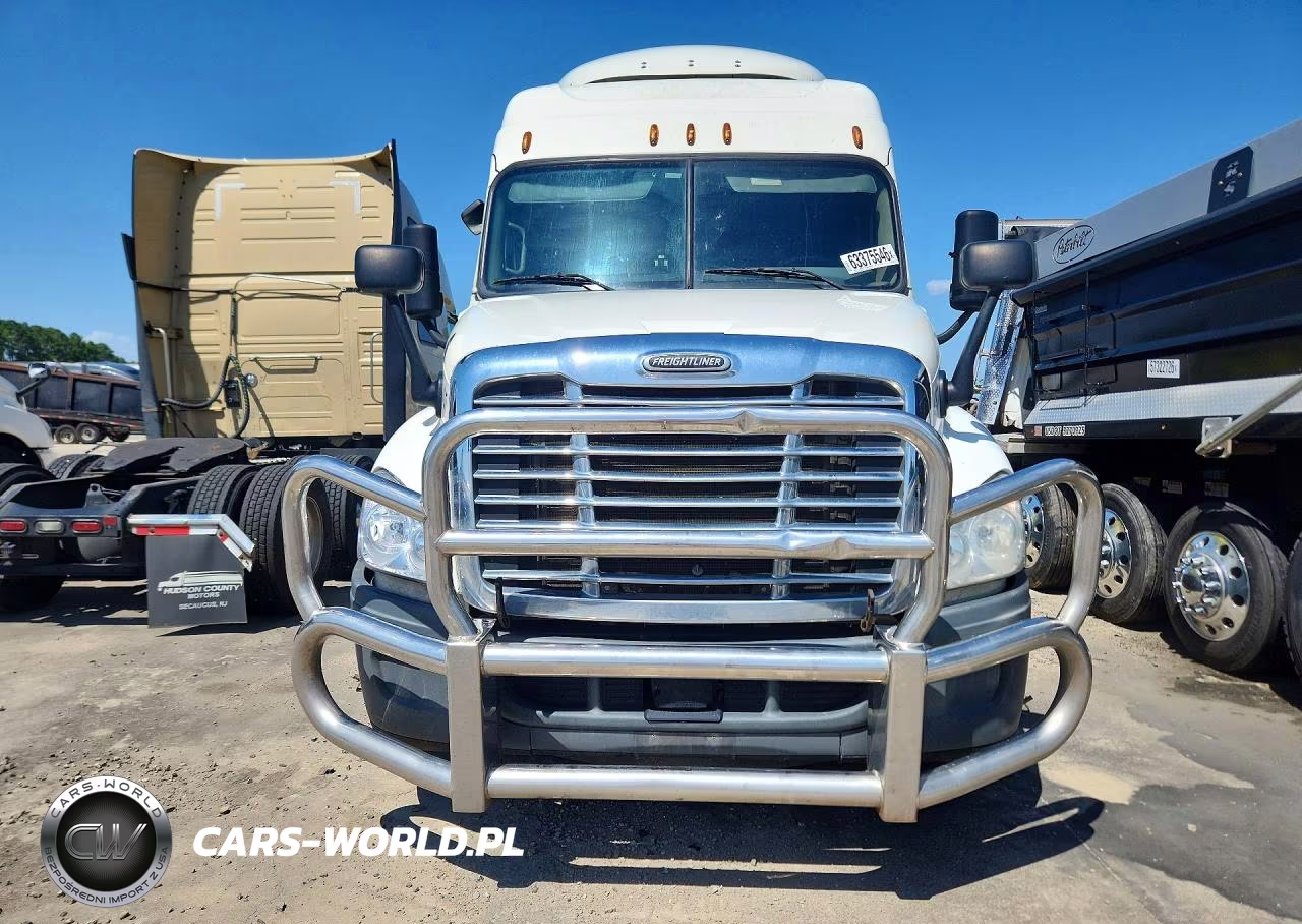 2015 Freightliner Cascadia Semi Truck VIN:3AKJGLD53FSGR0471 - 5