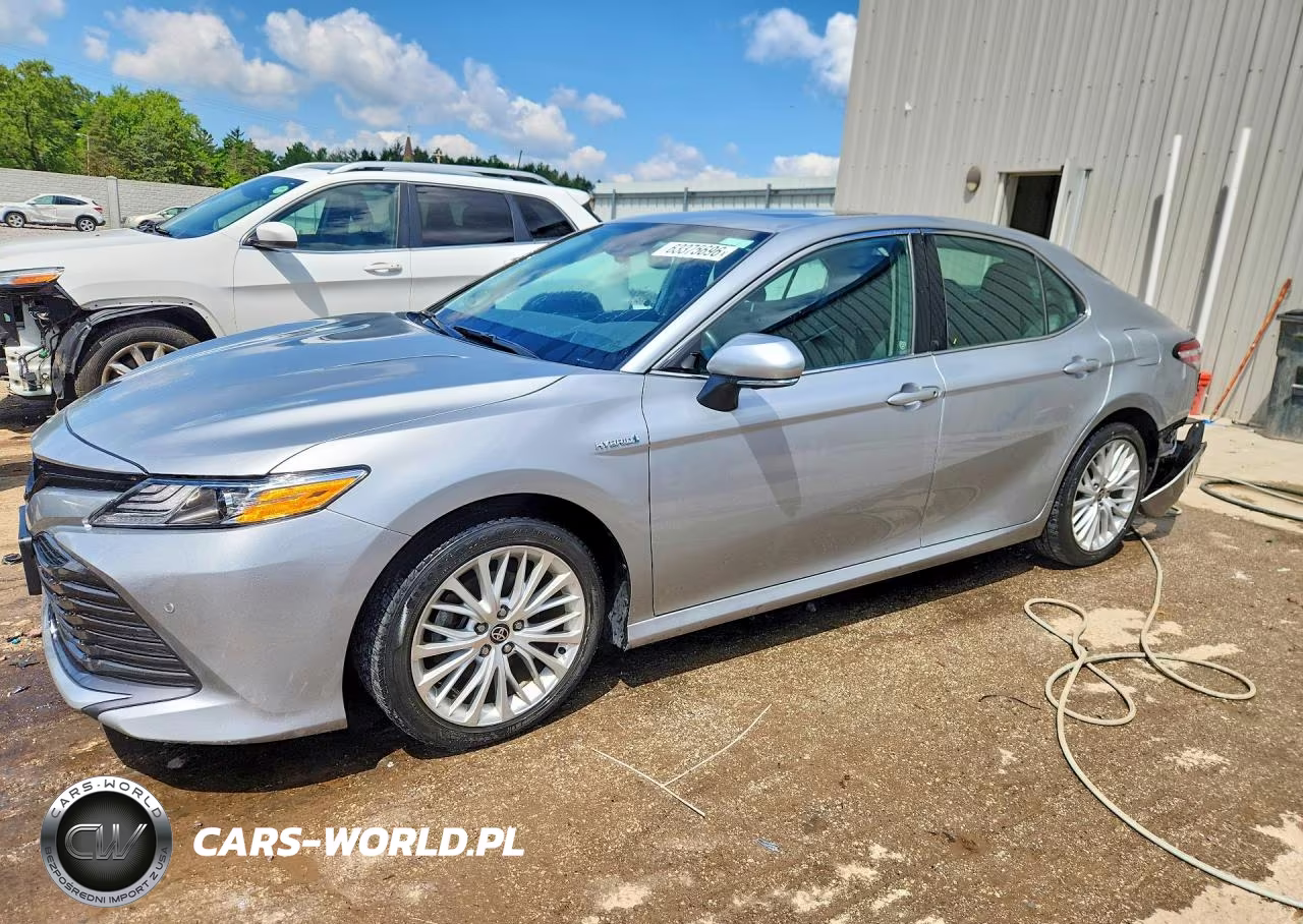 2020 Toyota Camry Xle – zdjęcie 1 z 12