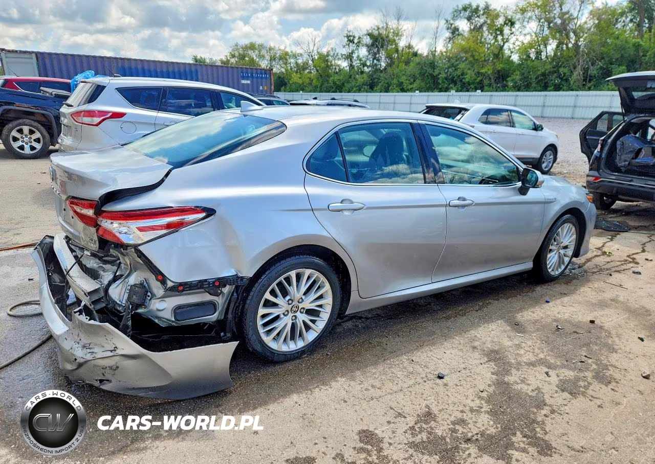 2020 Toyota Camry Xle VIN:4T1F31AK7LU019404 - 3
