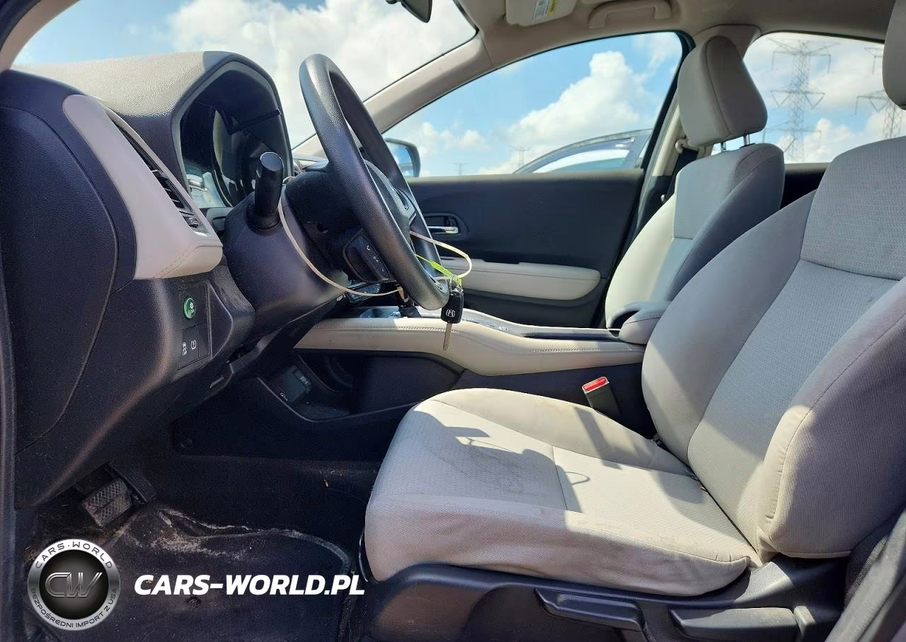 2020 Honda Hr-V Lx VIN:3CZRU6H39LG700137 - 7