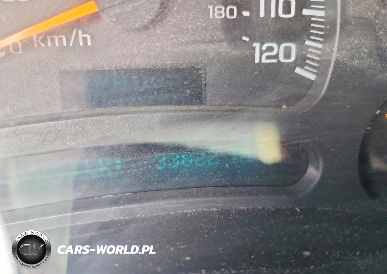 2004 Chevrolet Silverado C1500 VIN:1GCEC19T84E195497 - 9
