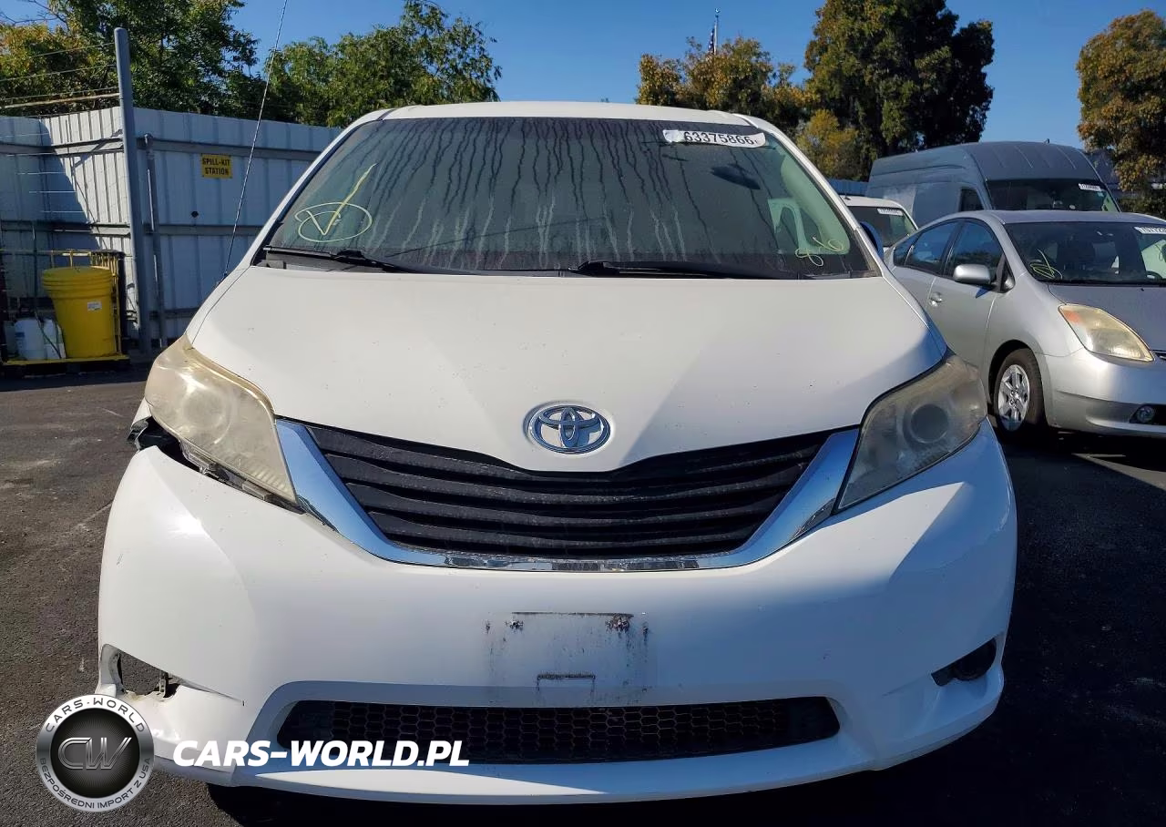 2011 Toyota Sienna Le VIN:5TDKK3DC0BS175695 - 5