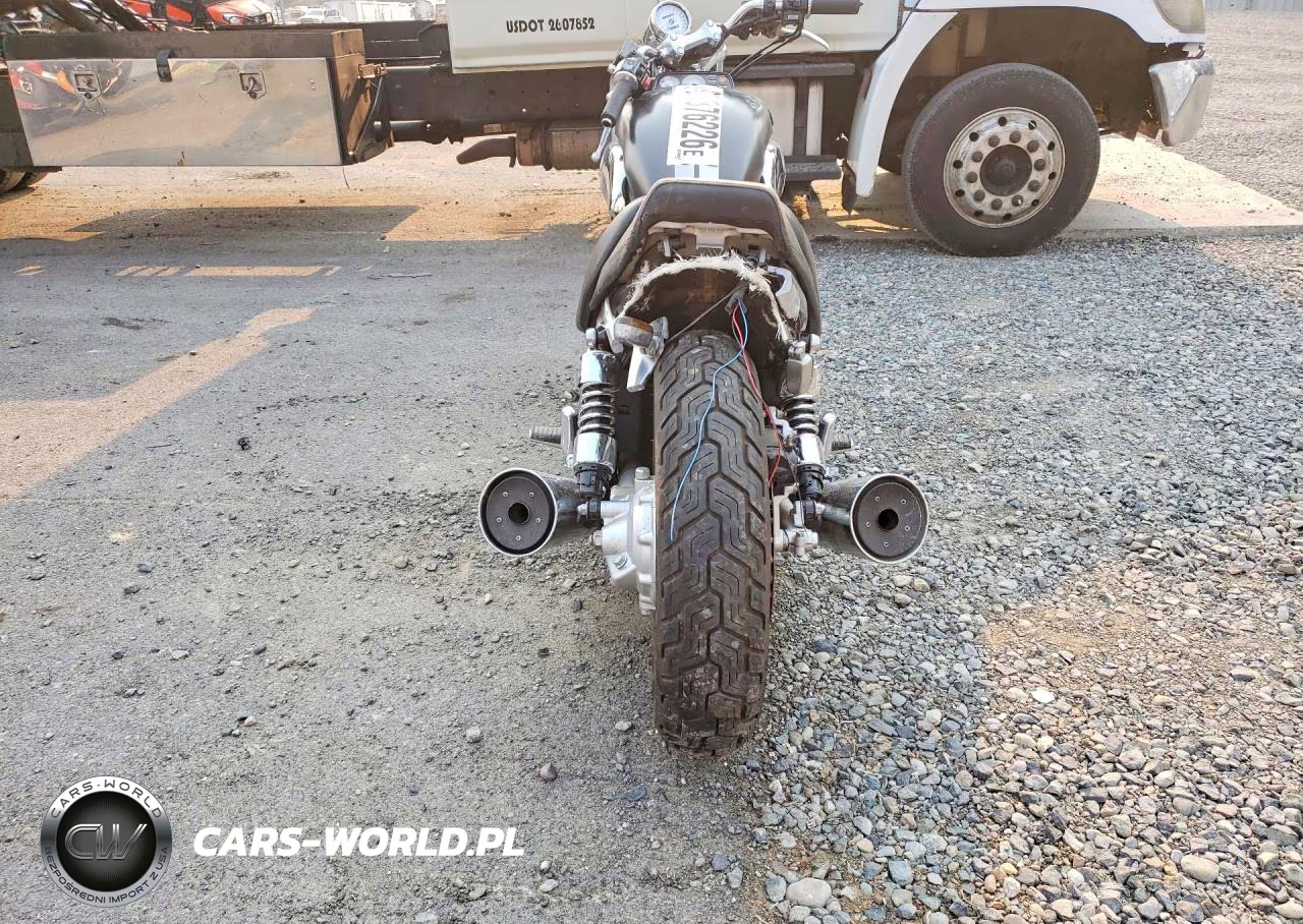 2004 Yamaha Vmx12 VIN:JYA2WFC094A015534 - 4