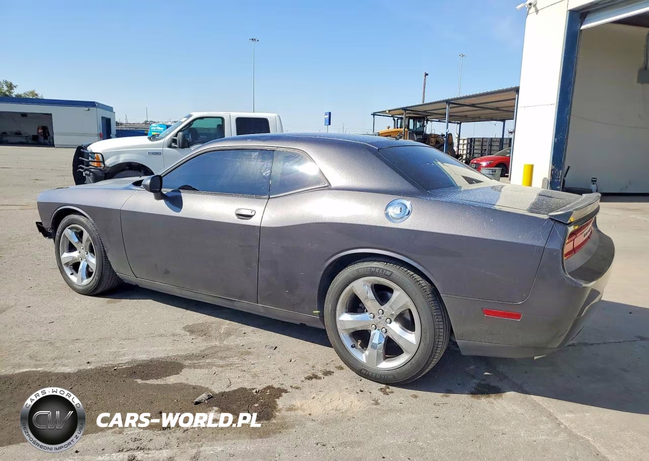 2013 Dodge Challenger Sxt VIN:2C3CDYAG4DH679398 - 2
