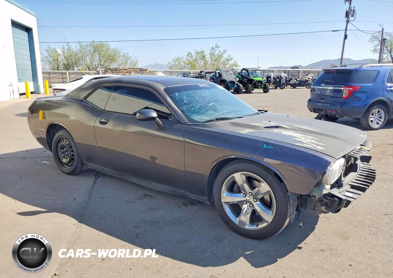 2013 Dodge Challenger Sxt VIN:2C3CDYAG4DH679398 - 4