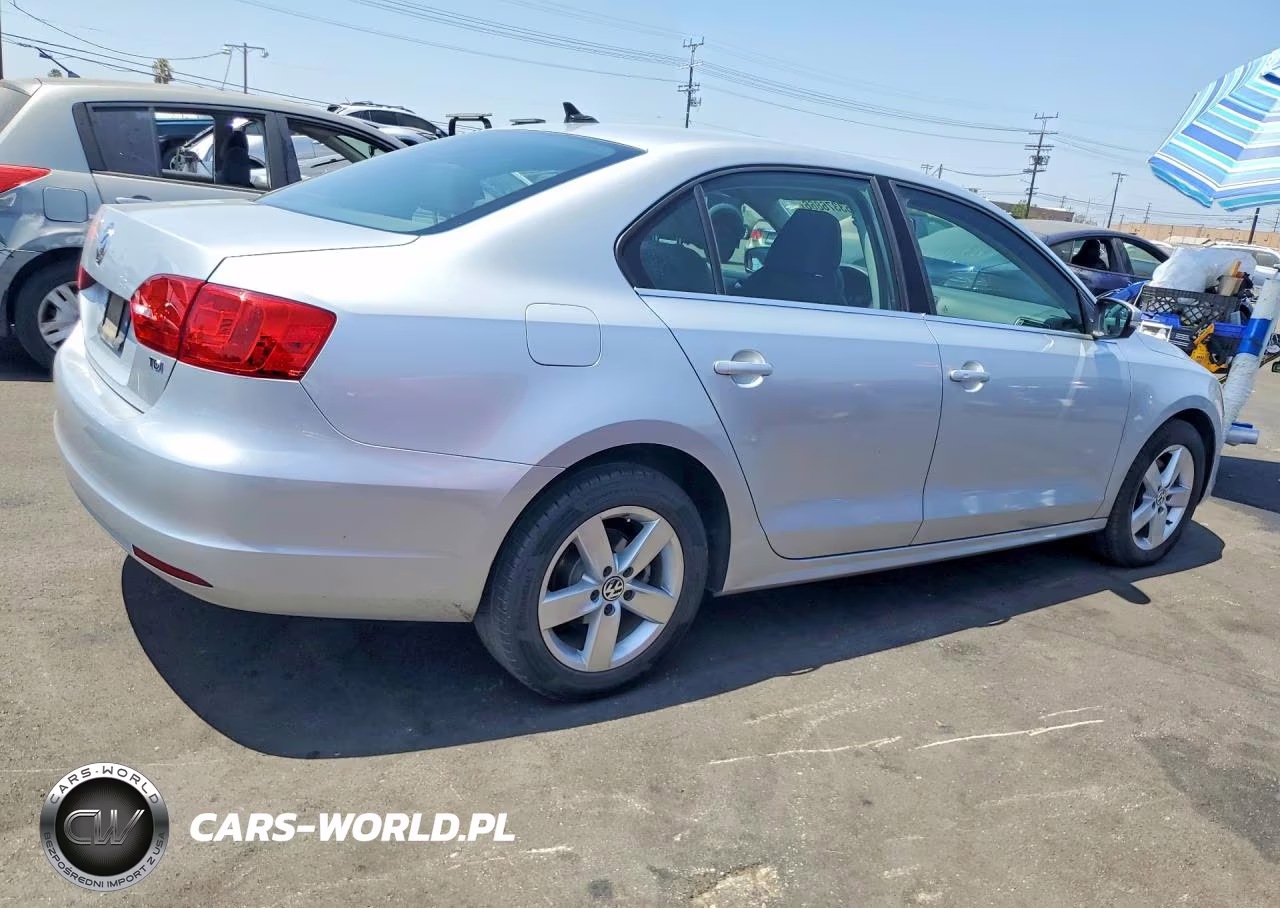 2013 Volkswagen Jetta Tdi VIN:3VWLL7AJXDM414844 - 3
