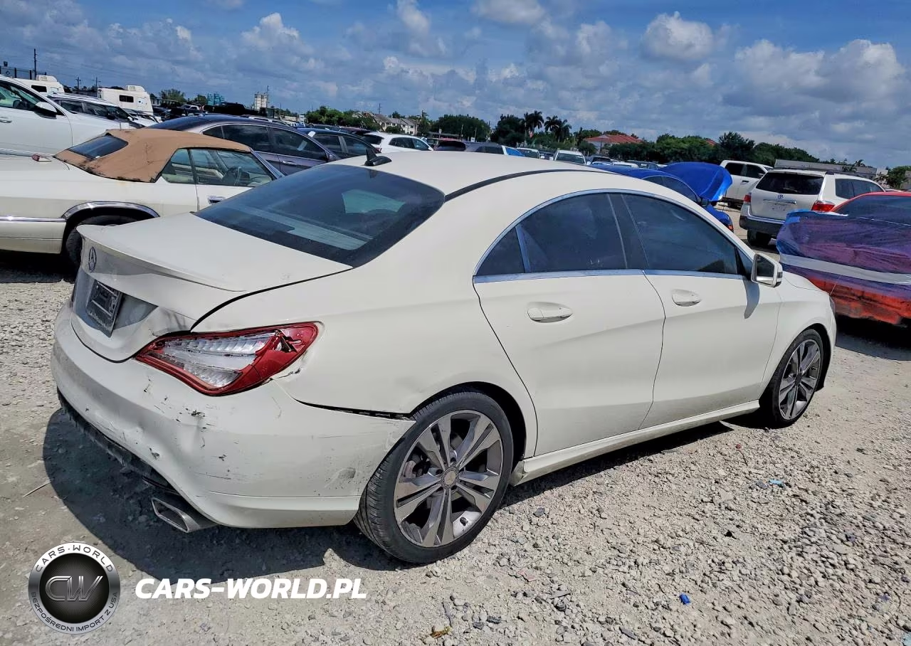 2014 Mercedes-Benz Cla 250 VIN:WDDSJ4EB9EN049821 - 3