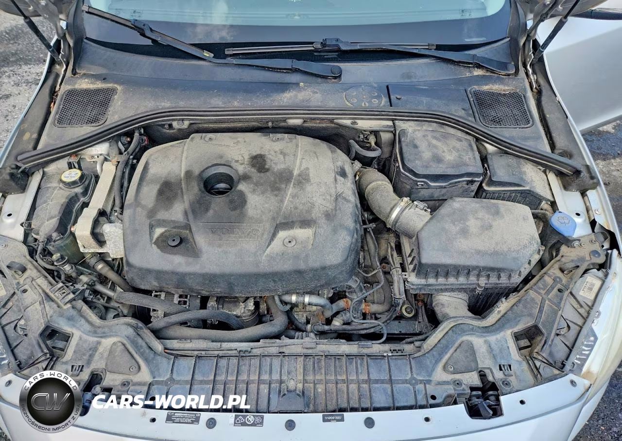 2015 Volvo V60 Platinum VIN:YV140MEM0F1260657 - 11