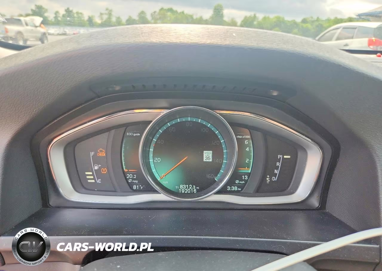 2015 Volvo V60 Platinum VIN:YV140MEM0F1260657 - 9