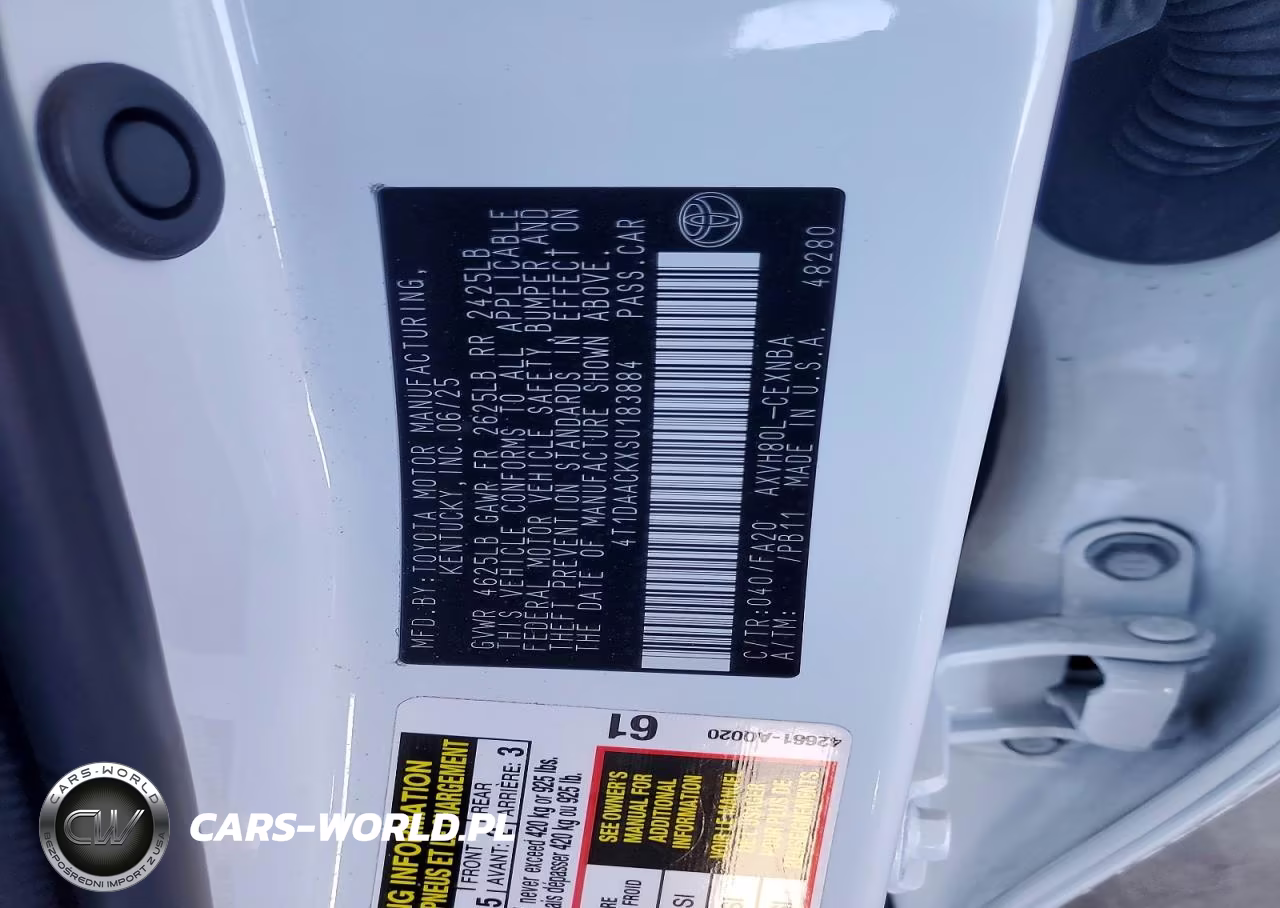 2025 Toyota Camry Le VIN:4T1DAACKXSU183884 - 13
