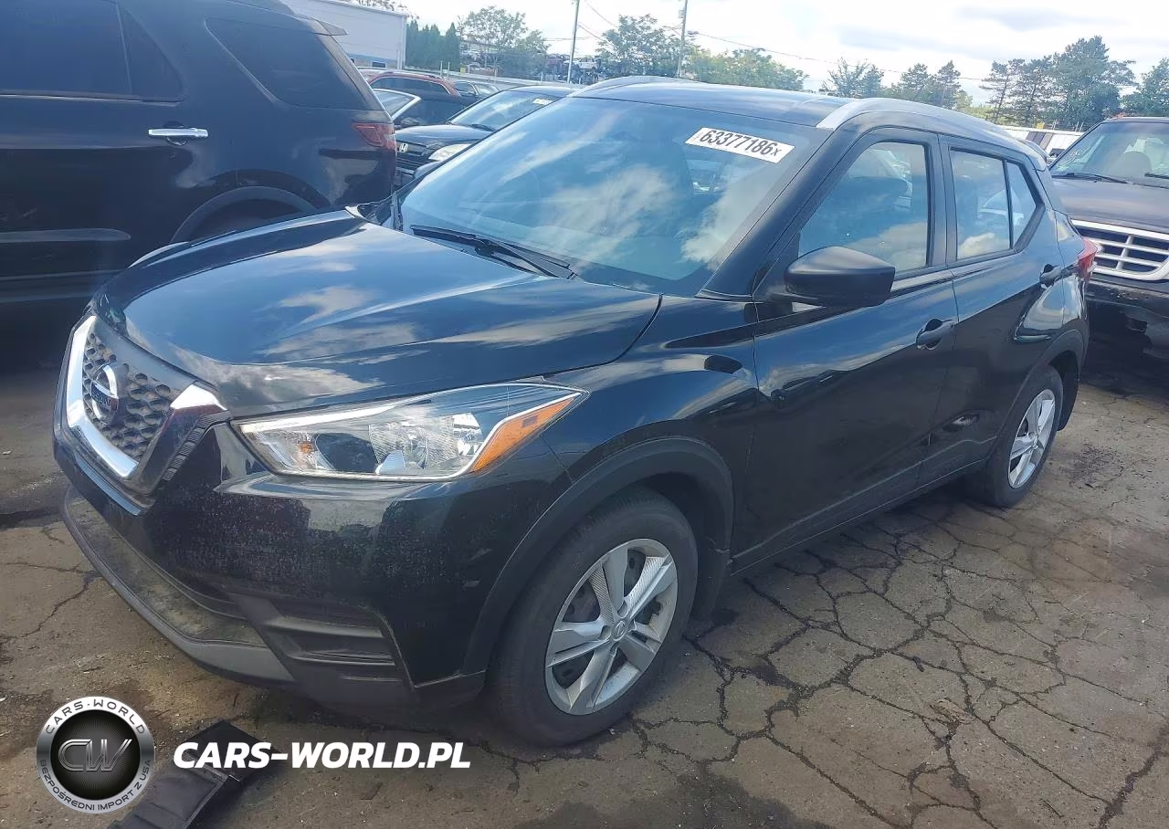 2018 Nissan Kicks S